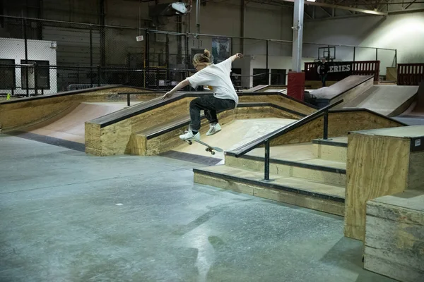 Royal Oak Michigan Usa 2019 Skaters Bikers Practice Tricks Indoor — Stock Photo, Image