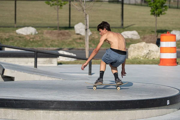 Detroit Michigan Usa 2019 Skater Üben Ihre Skateboard Tricks Skatepark — Stockfoto