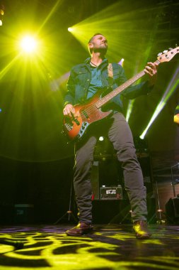 Orlando, Florida, ABD - 09.01.2018: Rahibe Hazel özel konuk Trae Pierce ve Florida 'daki T Stones ile birlikte Blues Evi' nde canlı performans sergiliyor.