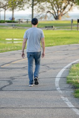 Harrison Township, Michigan, ABD - 24 Mayıs 2020: Covid-19 Corona Virüsü sırasında Michigan Metro Parkı etkinliği.