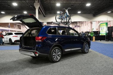 Novi, Michigan, ABD - 01.04.2020: Güneydoğu Michigan Otomobil Fuarı ve 2020 otomobil ve kamyonun tamamı.