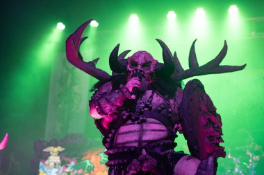 Detroit, Michigan, ABD - 09.18.2019: GWAR Detroit Majestic Theater 'da canlı performans sergiliyor