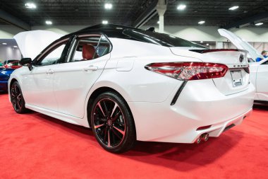 Novi, Michigan, ABD - 01.04.2020: Güneydoğu Michigan Otomobil Fuarı ve 2020 otomobil ve kamyonun tamamı.