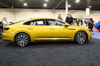 Novi, Michigan, ABD - 01.04.2020: Güneydoğu Michigan Otomobil Fuarı ve 2020 otomobil ve kamyonun tamamı.