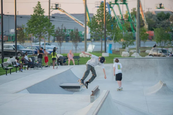 Detroit Michigan Usa 2019 Skater Zeigen Tricks Skatepark Detroit — Stockfoto