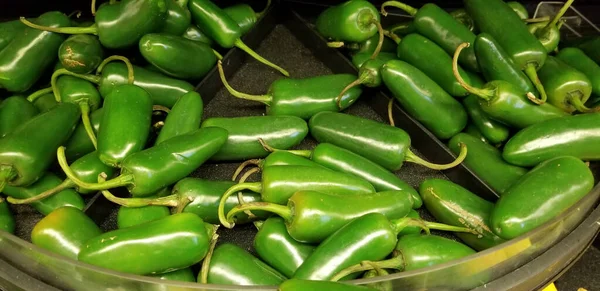 Green Yellow Chili Peppers Market — Stock Photo, Image