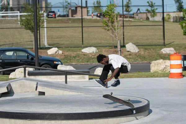 Detroit Michigan Usa 2019 Skater Üben Ihre Skateboard Tricks Skatepark — Stockfoto