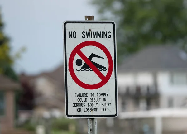 Segno Pubblicato Dice Niente Nuoto — Foto Stock