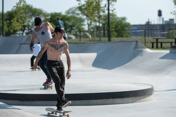 Detroit Michigan Usa 2019 Skater Üben Ihre Skateboard Tricks Skatepark — Stockfoto