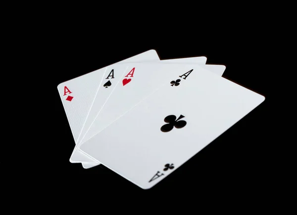 Hrací Karty Poker Žetony Černém Pozadí — Stock fotografie