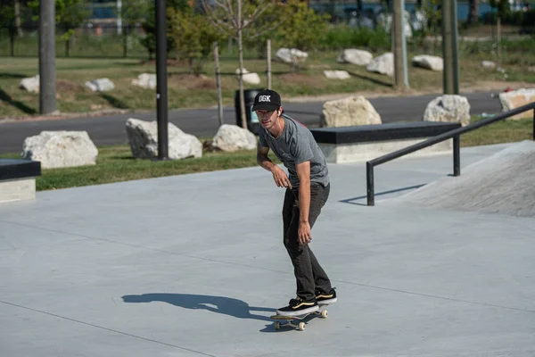 Detroit Michigan Estados Unidos 2019 Los Patinadores Practican Sus Trucos — Foto de Stock