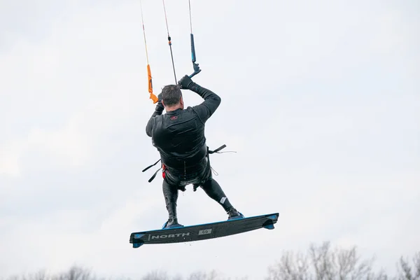 Harrison Township Michigan Abd Mayıs 2020 Uçurtma Sörfçüleri Rüzgar Sörfçüleri — Stok fotoğraf