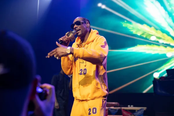 Snoop Dogg, Detroit, Michigan Fillmore 'da canlı performans sergiliyor. 01.26.2020