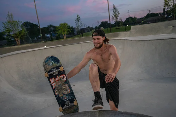 Detroit Michigan Amerika Serikat 2019 Skaters Melakukan Trik Taman Skate — Stok Foto