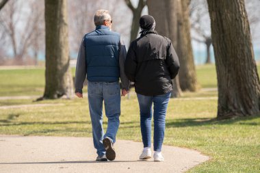 Harrison Township, Michigan, ABD - 08 Nisan 2020: Covid-19 Corona Virüsü sırasında Michigan Metro Parkı etkinliği.