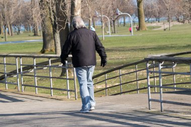 Harrison Township, Michigan / ABD - 19 Nisan 2020: Corona Virüsü sırasında Michigan Metro Parkı etkinliği.