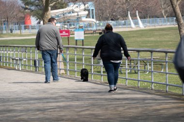 Harrison Township, Michigan / ABD - 19 Nisan 2020: Corona Virüsü sırasında Michigan Metro Parkı etkinliği.