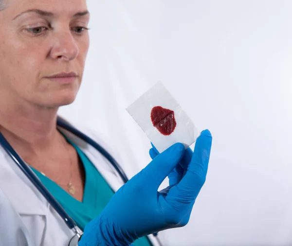 Médico Removeu Gaze Para Examinar Sua Ferida — Fotografia de Stock