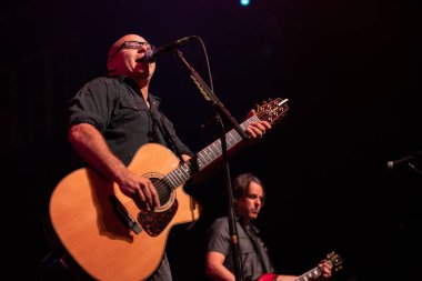 Orlando, Florida, ABD - 09.01.2018: Rahibe Hazel özel konuk Trae Pierce ve Florida 'daki T Stones ile birlikte Blues Evi' nde canlı performans sergiliyor.