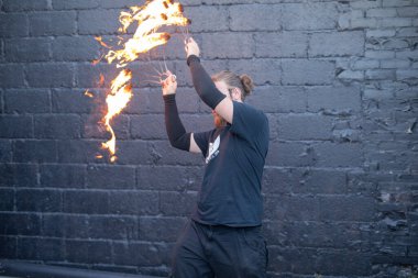 Detroit, Michigan / USA - 06-22-2019: itfaiyeci rutinini uyguluyor