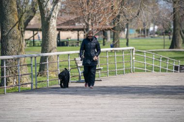 Harrison Township, Michigan, ABD - 10 Mayıs 2020: Covid-19 sırasında Michigan Metro Parkı etkinliği, Corona Virüsü.