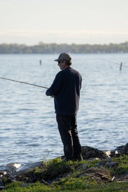 Harrison Township, Michigan, ABD - 15 Mayıs 2020: Covid-19 Corona Virüsü sırasında Michigan Metro Parkı etkinliği.