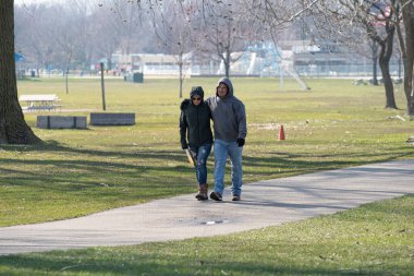 Harrison Township, Michigan / ABD - 19 Nisan 2020: Corona Virüsü sırasında Michigan Metro Parkı etkinliği.