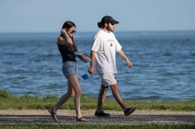 Corona Virüsü Covid 19 salgını sırasında Michigan Metro Park etkinliği.