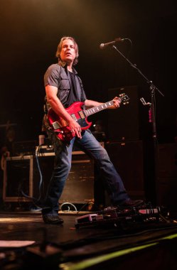 Orlando, Florida, ABD - 09.01.2018: Rahibe Hazel özel konuk Trae Pierce ve Florida 'daki T Stones ile birlikte Blues Evi' nde canlı performans sergiliyor.