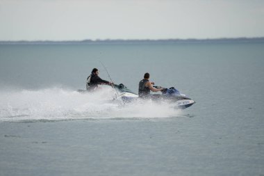 Harrison Township, Michigan / ABD - 13 Mayıs 2020: Corona Virüsü sırasında Michigan Metro Parkı etkinliği.