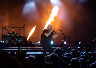 Detroit, Michigan, ABD - 03.05.2019: Özel konuk Three Days Grace ile Little Caesar 's Arena' da canlı performans