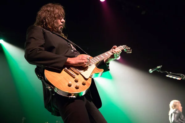 Melbourne, Florida, USA- 7.21.2017: Ace Frehley Florida 'daki King Center' da canlı performans sergiliyor.