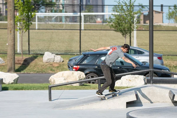 Detroit Michigan Estados Unidos 2019 Los Patinadores Practican Sus Trucos — Foto de Stock