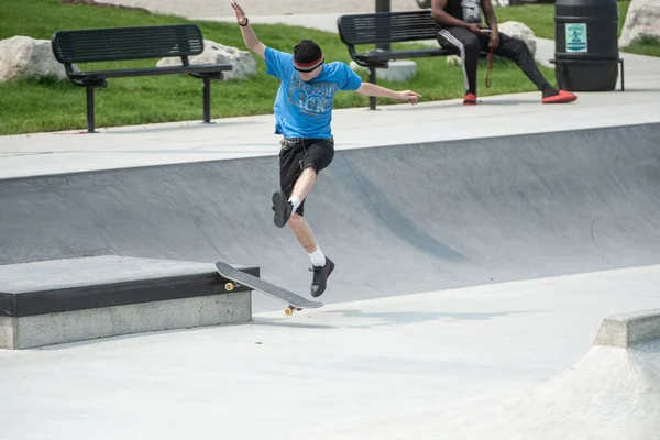 Detroit Michigan Eua 2019 Patinadores Praticando Suas Habilidades Skate Dia — Fotografia de Stock