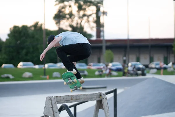 Detroit Michigan Usa 2019 Skaters Performing Tricks Skate Park Detroit — Stock Photo, Image