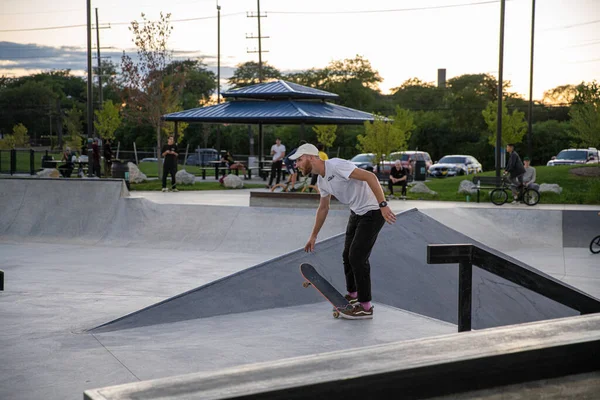 Detroit Michigan Usa 2019 Skater Und Bmx Fahrer Üben Tricks — Stockfoto