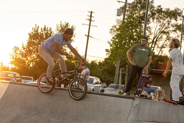 Detroit Michigan États Unis 2019 Les Patineurs Entraînent Coucher Soleil — Photo