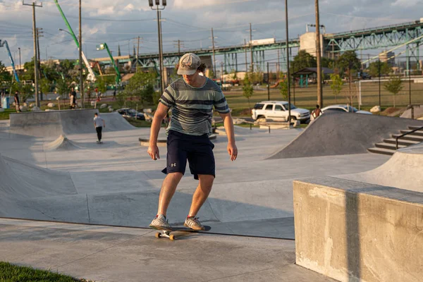 Detroit Michigan Abd 2019 Detroit Şehir Merkezindeki Kaykay Sporcuları — Stok fotoğraf