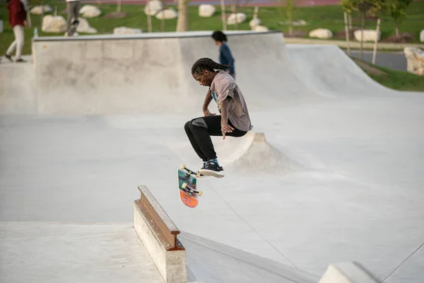 Detroit Michigan Usa 2019 Skaters Bikers Practice Trick Sunset Skate — Stock Fotó