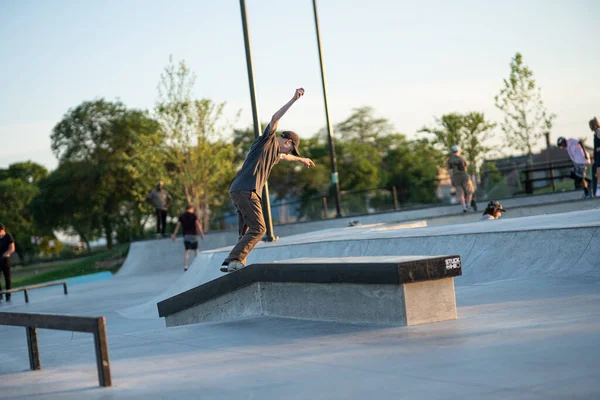 Detroit Michigan Estados Unidos 2019 Los Patinadores Practican Sus Trucos — Foto de Stock