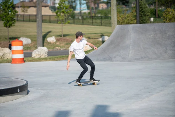 Detroit Michigan Usa 2019 Skater Üben Ihre Skateboard Tricks Skatepark — Stockfoto