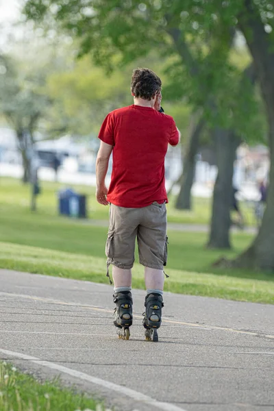 Harrison Township, Michigan - ABD - 05.27.2020: Corona Virüsü sırasında Michigan Metro Parkı etkinliği.