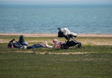Harrison Township, Michigan, ABD - 28 Nisan 2020: Covid-19 Corona Virüsü sırasında Michigan Metro Parkı etkinliği.