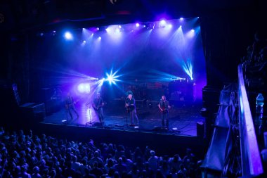 Orlando, Florida, ABD - 09.01.2018: Rahibe Hazel özel konuk Trae Pierce ve Florida 'daki T Stones ile birlikte Blues Evi' nde canlı performans sergiliyor.