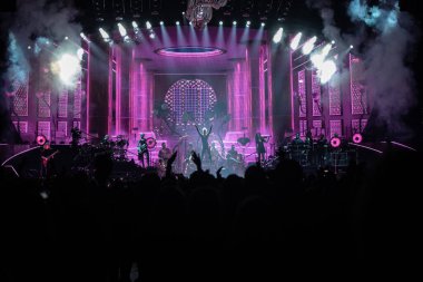 Detroit, Michigan, ABD - 04.26.2019: Özel konuk Julia Michaels ile Little Caesar 's Arena' da canlı performans