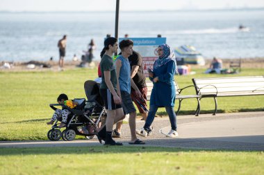 Corona Virüsü Covid 19 salgını sırasında Michigan Metro Park etkinliği.