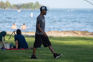 Corona Virüsü Covid 19 salgını sırasında Michigan Metro Park etkinliği.