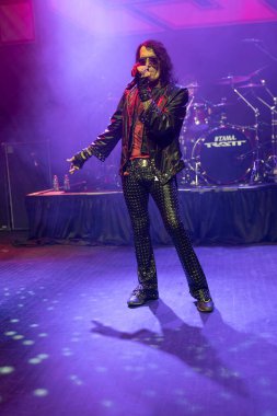 Detroit, Michigan / USA - 12-28-2019: RATT Fillmore 'da canlı performans sergiliyor özel konuklar Dead In 5 and Artificial Agent