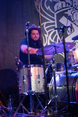 Detroit, Michigan, ABD - 02.08.2020: Birader Elsey Saint Andrews Hall 'da Verve Borusu' nun açılışı.