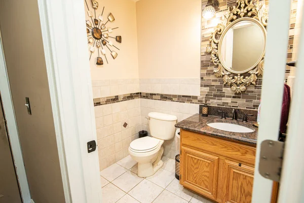 Bathroom Has Been Remodeled New Ceramic Tile Countertop — Stock Photo, Image